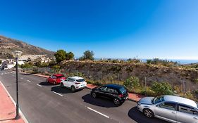 Blossom - Modern 2 Bedroom Apartment Within Walking Distance To Benalmadena Pueblo